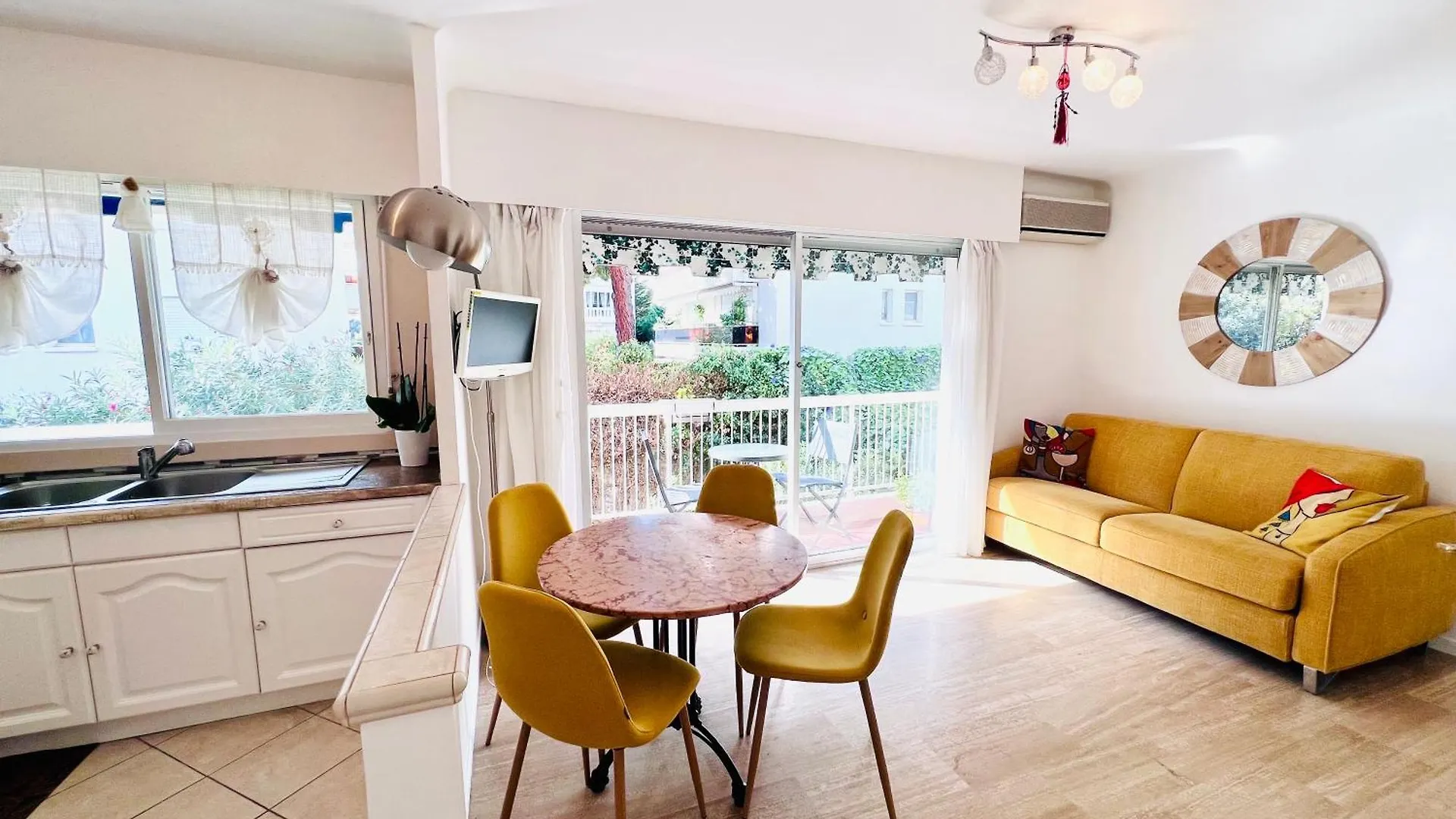 Super Positive 1 Apartment Cannes 0*,